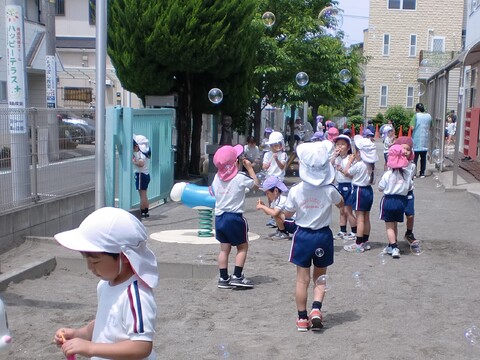 大きいしゃぼん玉もできたよ