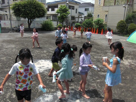 たくさんの水溜りができたね