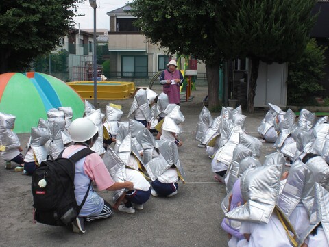 先生のおはなしを聞きます