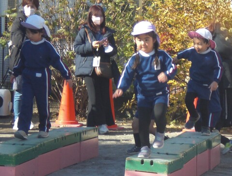 巧技台の一本道、落ちないように気を付けて