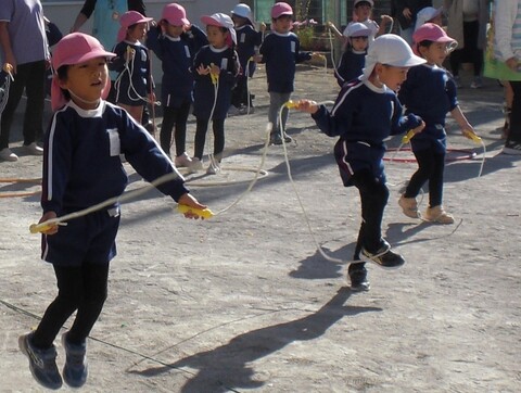 みてみて！縄跳び上手になったよ！