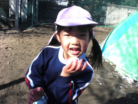 雪のアイス食べちゃうよ